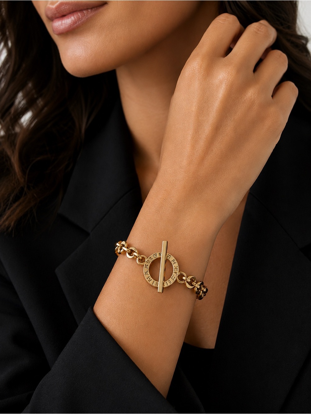 Vintage Karl Lagerfeld Paris Gold Tone Chunky Toggle Chain Bracelet Rare 1980s